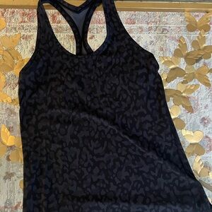 Lululemon Black Leopard Print Racer back tank top size 8